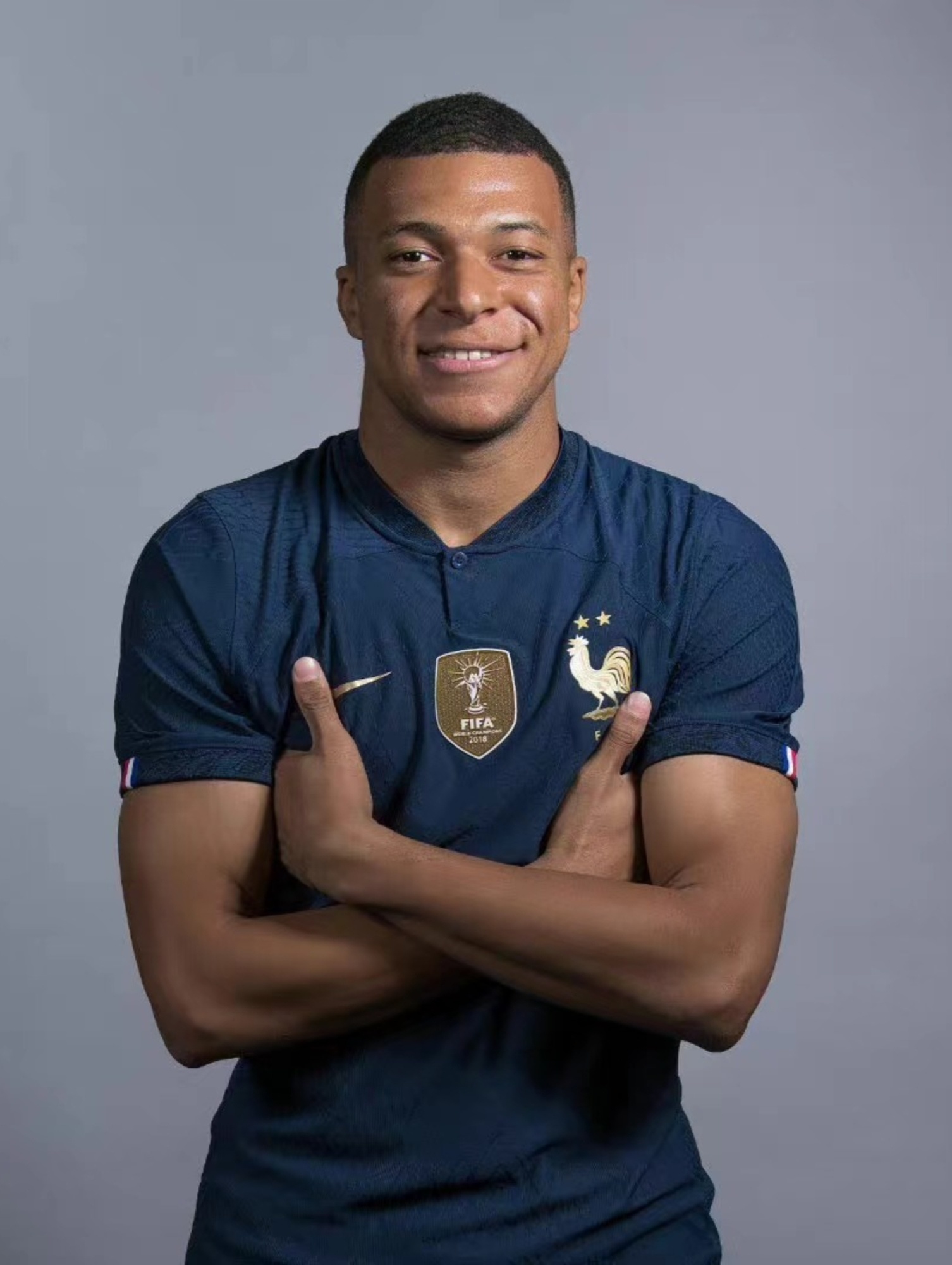 米兰vs拉齐奥终场前点球未判原因：马鲁西奇对帕夫洛维奇犯规（米兰战拉齐奥终场前点球未判缘由：马鲁西奇对帕夫洛维奇犯规）