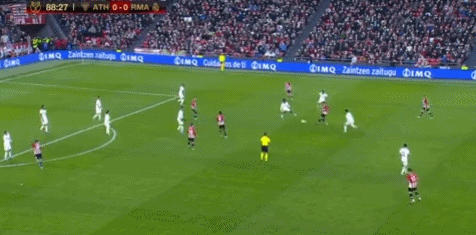 记者：丘库埃梅卡本人很想回到多特，但后者对其伤病史有顾虑（记者：丘库埃梅卡盼重返多特，多特担心其伤病史）