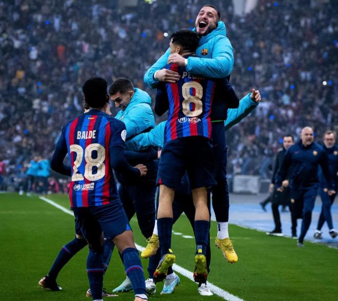 雷克瑟姆队长：在主场竟然有卡迪夫球迷挑衅我，我把他拳击了（雷克瑟姆队长：主场遭卡迪夫球迷挑衅，我出拳回应）