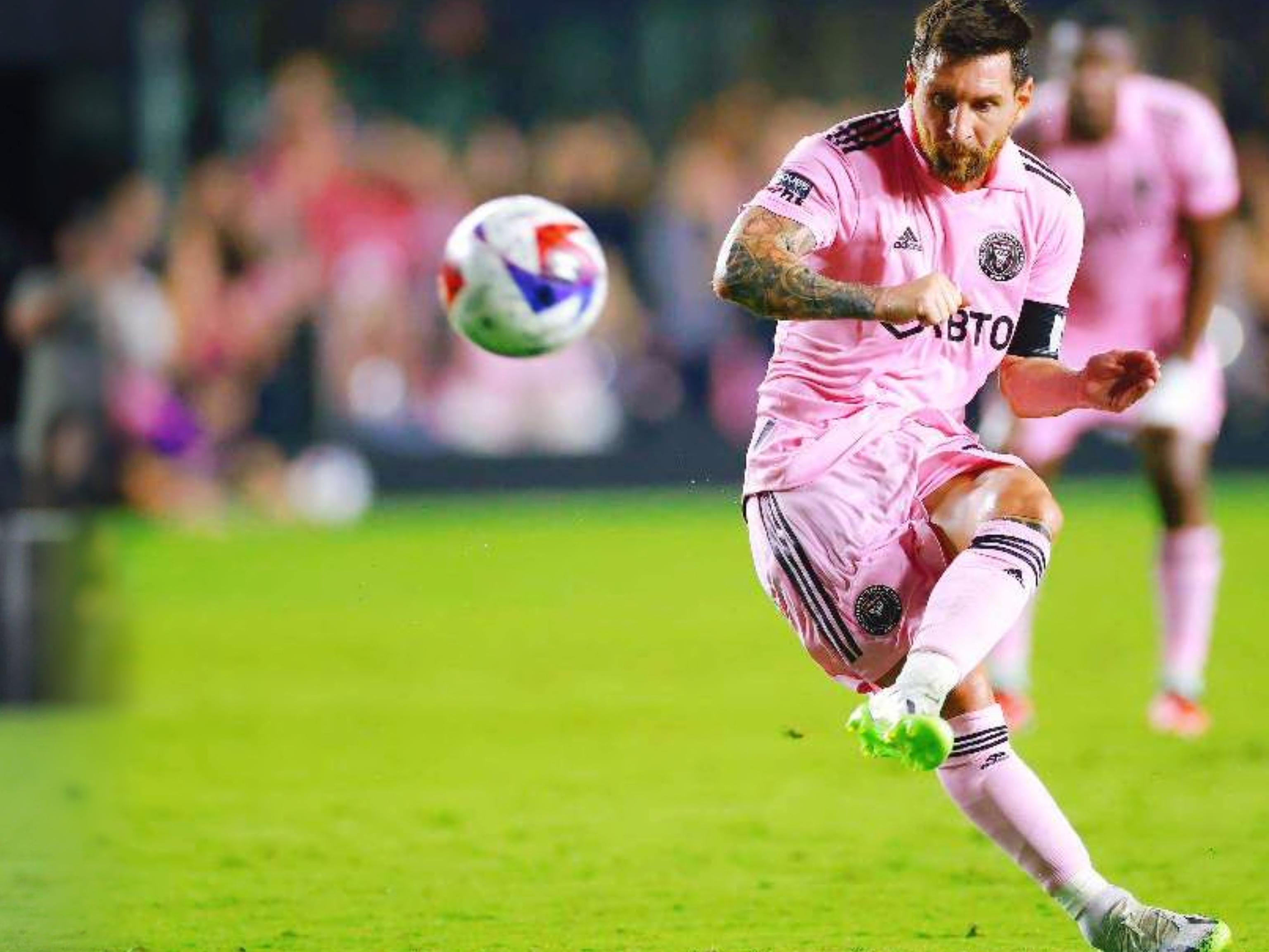 记者：跟曼联其他的中场目标相比，加拉格尔冬窗转会更好操作（记者：相比曼联其他中场目标，加拉格尔冬窗交易更易推进）