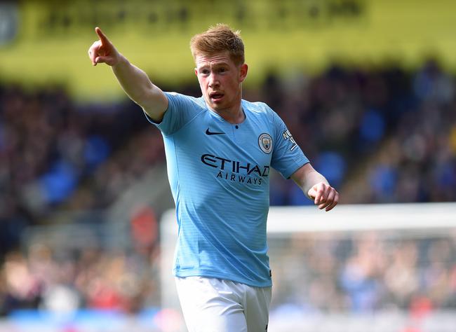 队报：登贝莱抱怨腿筋疼痛，不确定能否首发出战拜仁（队报：登贝莱腿筋不适，出战拜仁首发成疑）